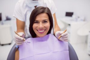 Tendências em odontologia estética: a busca por sorrisos naturais e saudáveis