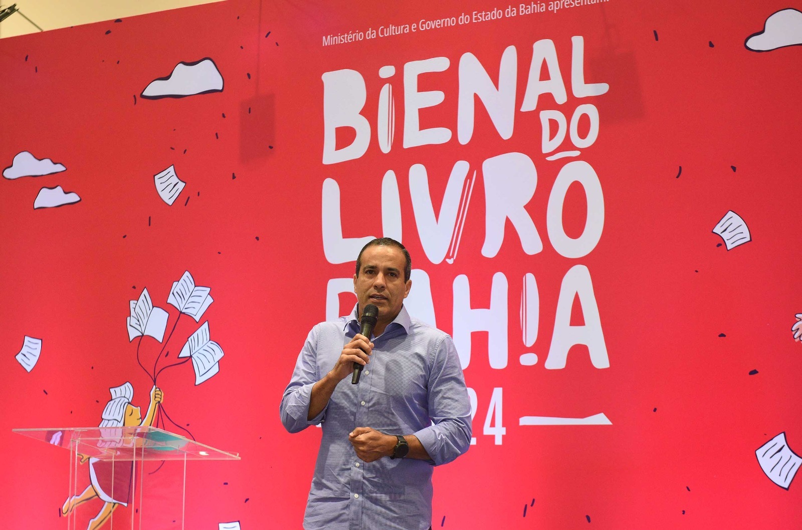 Bruno Reis participa da abertura da Bienal do Livro Bahia e diz que edição deste ano será ainda maior