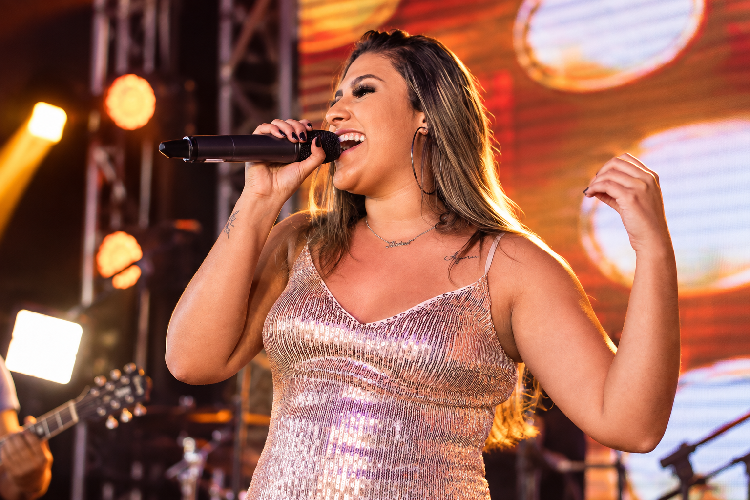 Maísa Vilaronga reúne artistas em tributo a Marília Mendonça em Salvador