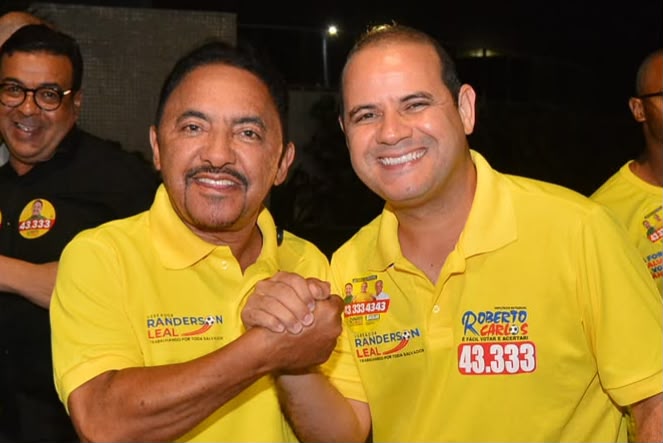 Randerson Leal e o deputado estadual Roberto Carlos durante agenda de campanha em Salvador após a reeleição para a Assembleia Legislativa da Bahia.