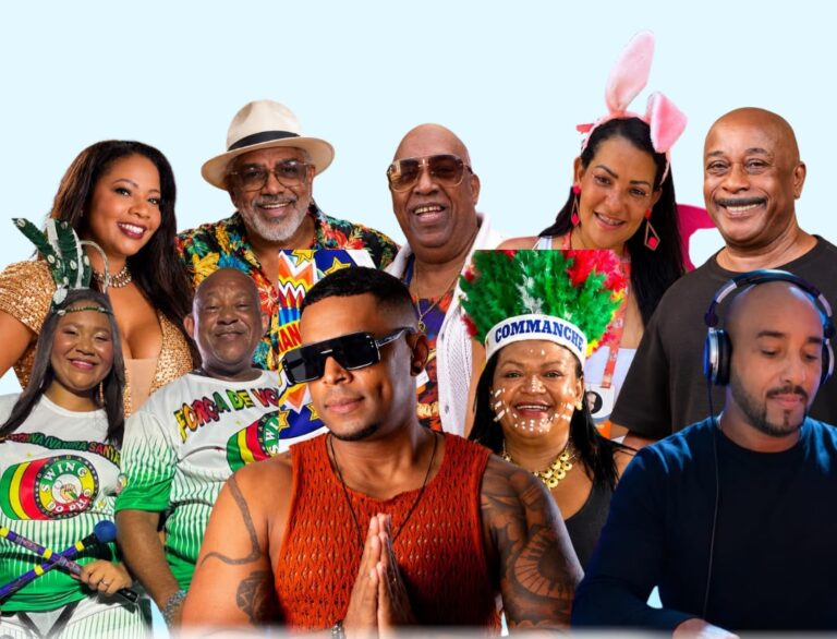 Artistas do Commanche do Pelô durante ensaio carnavalesco solidário realizado no Largo Quincas Berro D'Água, no Pelourinho.