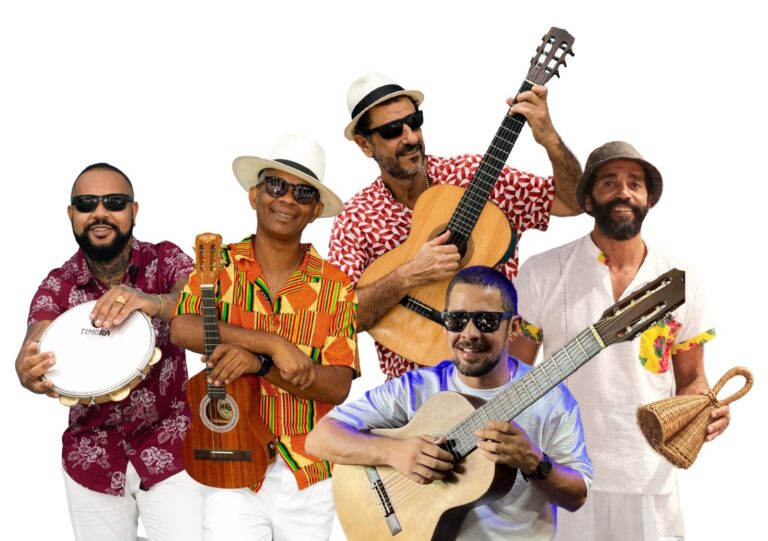Movimento Rua Viva promove apresentações musicais, roda de capoeira e feira de artesanato sustentável na Casa da Música, no Abaeté, em Salvador.