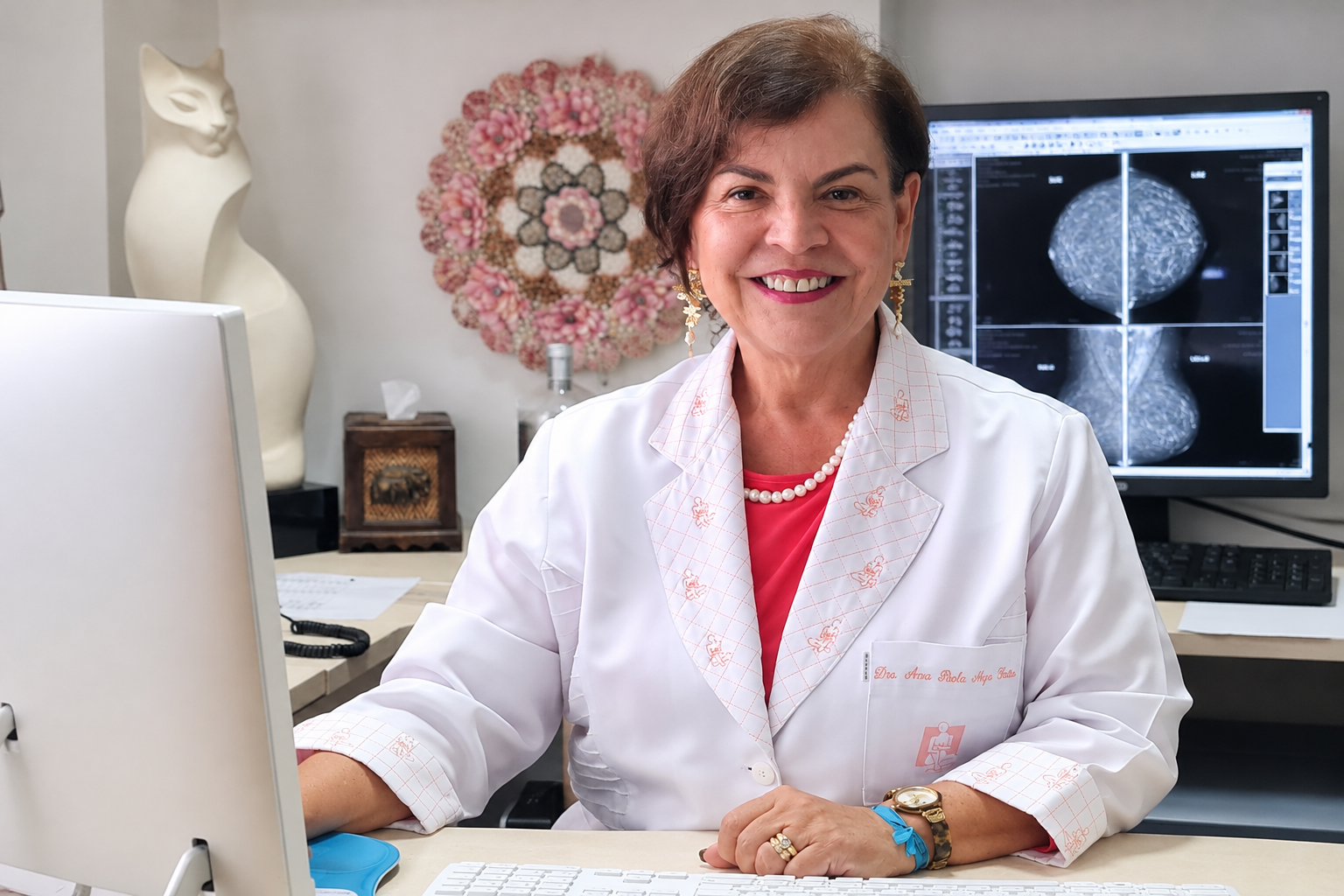 Calculadora de risco de câncer de mama disponibilizada pela A Clínica da Mulher durante o Outubro Rosa em Salvador
